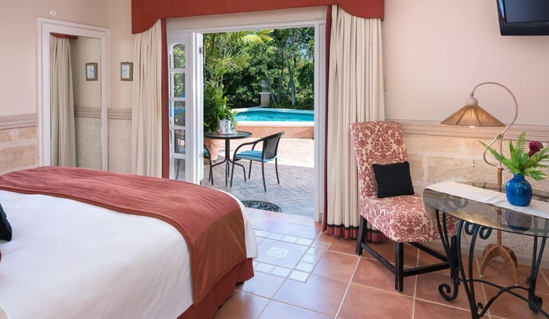Little Arches Hotel Poolside Deluxe with Partial Ocean View 1